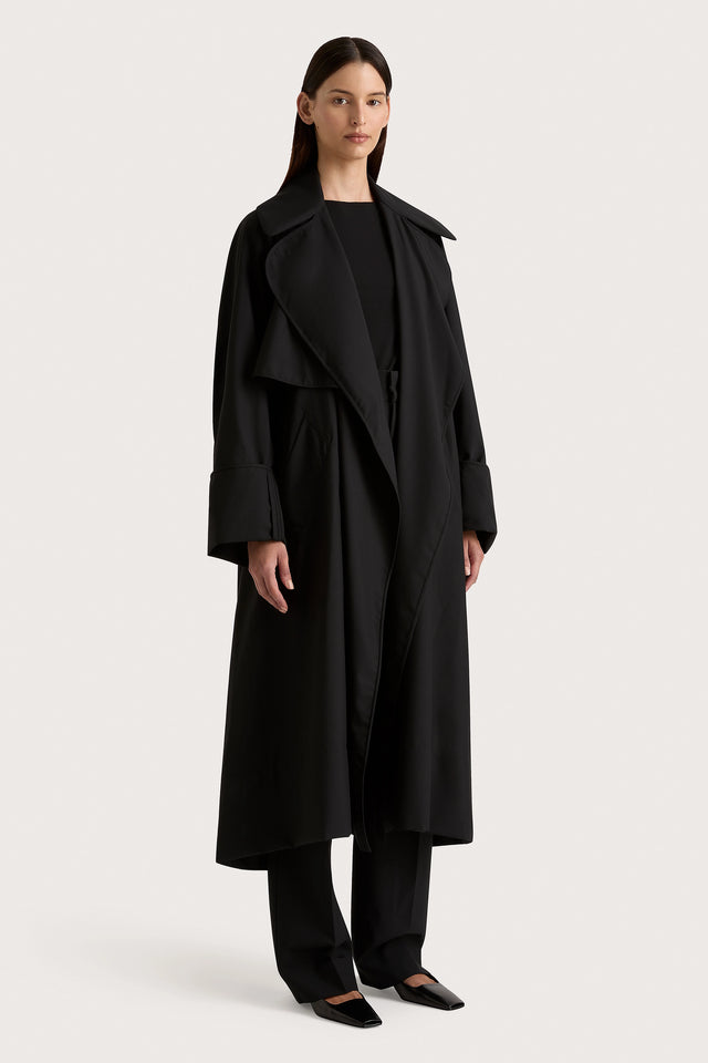 Odin Coat Black