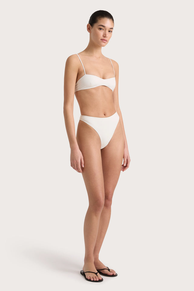 Evora Bikini Top White