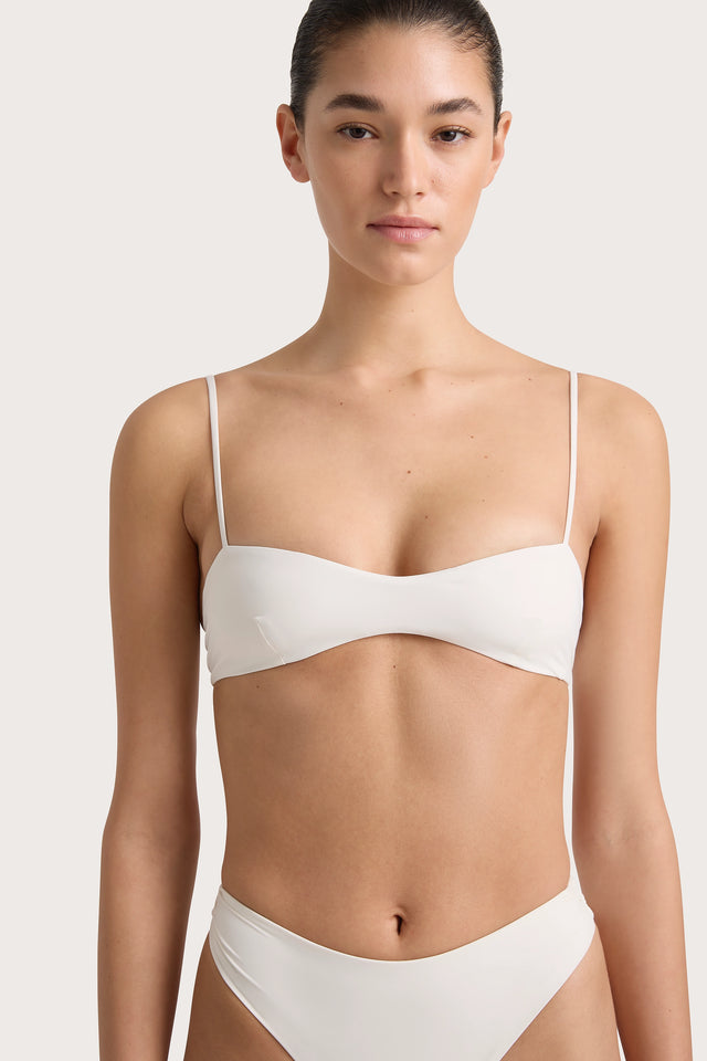 Evora Bikini Top White