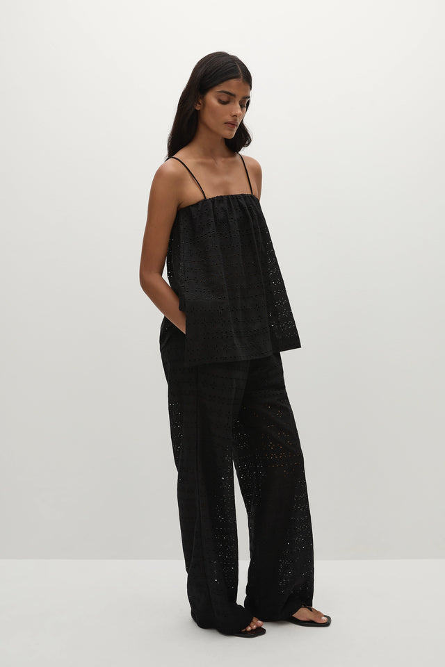 Navia Top Agnes Broderie Anglaise Black