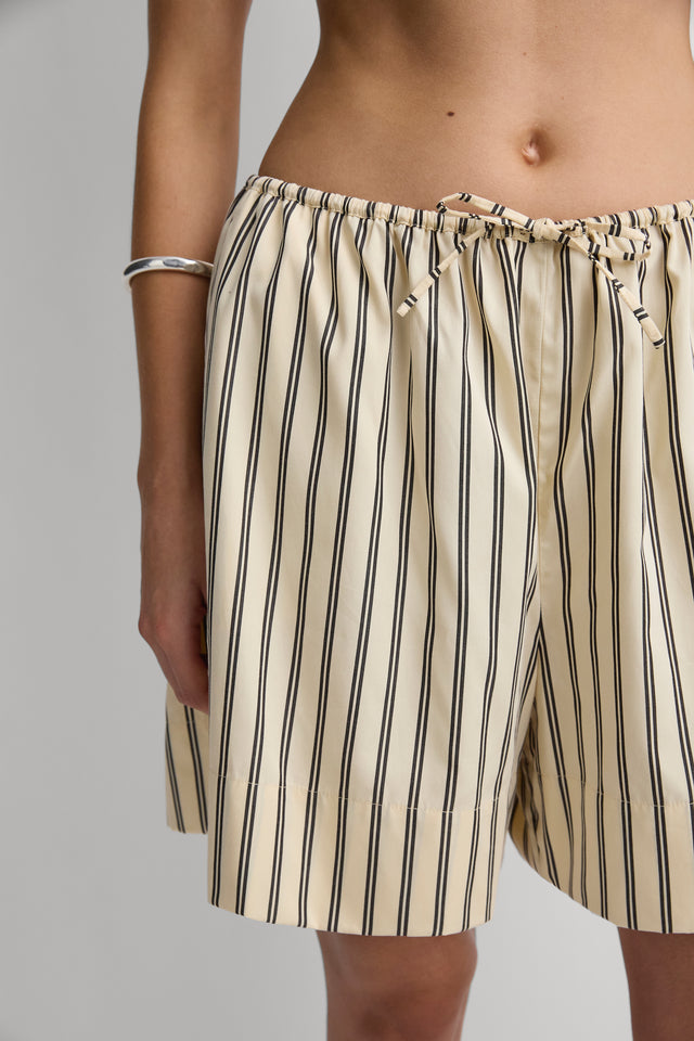 Pilar Short Bodega Stripe Sand
